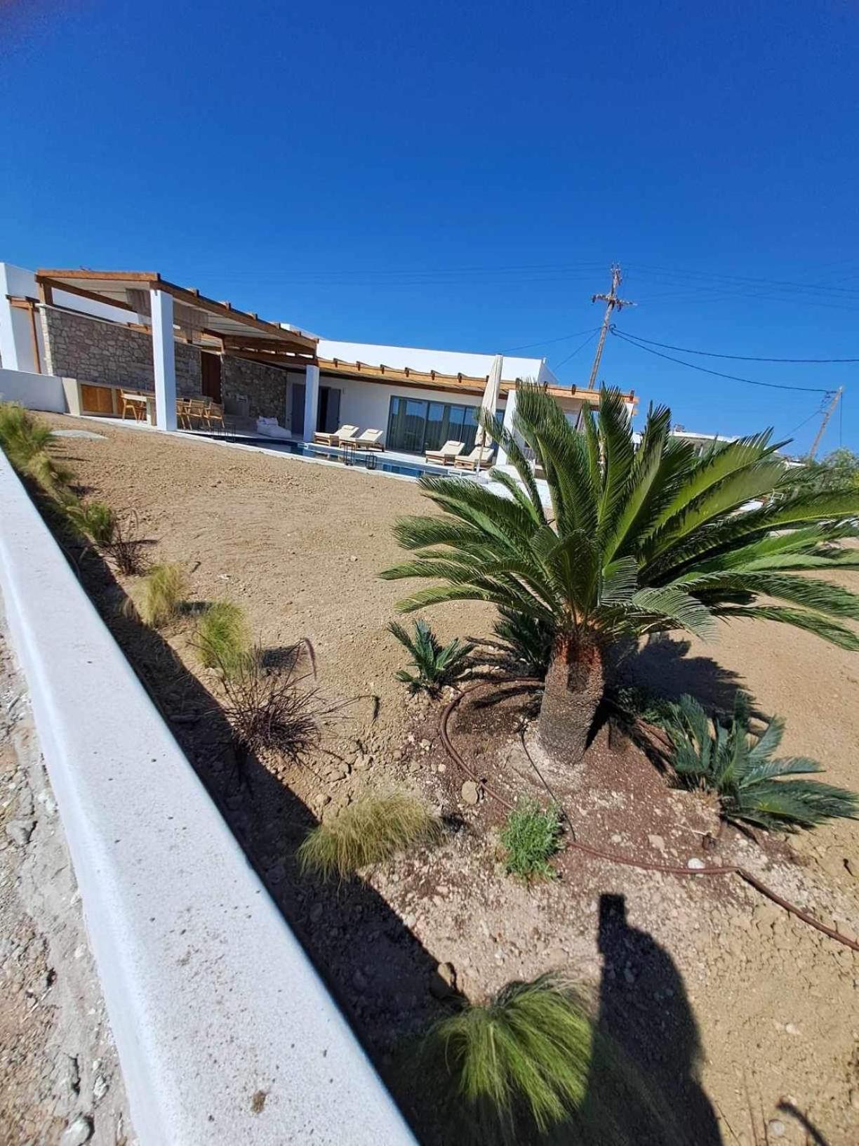 Adriana Luxury Villas Αδάμας Εξωτερικό φωτογραφία